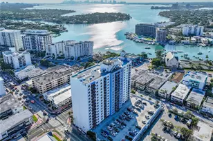 401 69th St, Miami Beach, FL 33141 - Photo 15