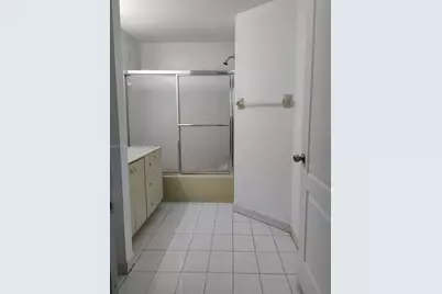 17415 NW 75th Pl #103, Hialeah, FL 33015 - Photo 9