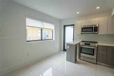 1971 Bay Dr #110, Miami Beach, FL 33141 - Photo 5