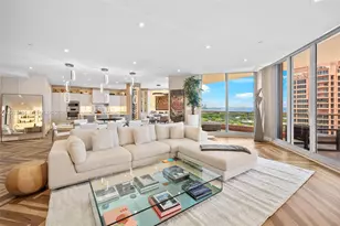 60 Edgewater Dr, Coral Gables, FL 33133 - Photo 7