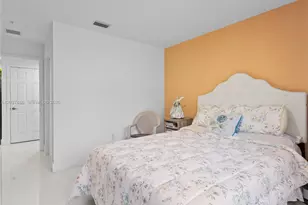 10950 NW 82nd St, Doral, FL 33178 - Photo 13