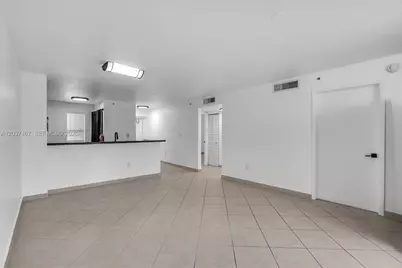1401 Bay Rd #409, Miami Beach, FL 33139 - Photo 5
