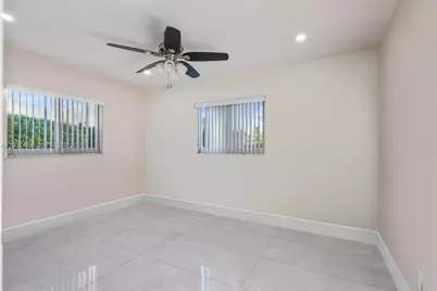 8014 NW 101st Ave, Tamarac, FL 33321 - Photo 11