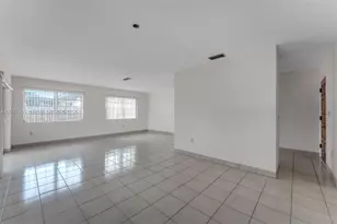 10842 SW 33rd St, Miami, FL 33165 - Photo 5