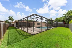 10842 SW 33rd St, Miami, FL 33165 - Photo 27