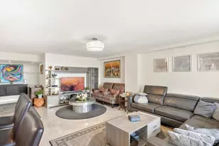 18071 Biscayne Blvd, Aventura, FL 33160 - Photo 9