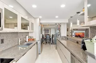 18071 Biscayne Blvd, Aventura, FL 33160 - Photo 13