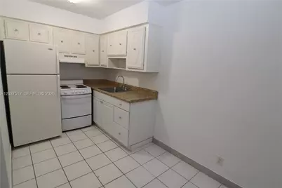 59 NW 37th St #5, Oakland Park, FL 33309 - Photo 3
