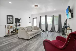 6822 NE 5th Ave, Miami, FL 33138 - Photo 3