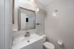 301 N Pine Island Rd, Plantation, FL 33324 - Photo 25