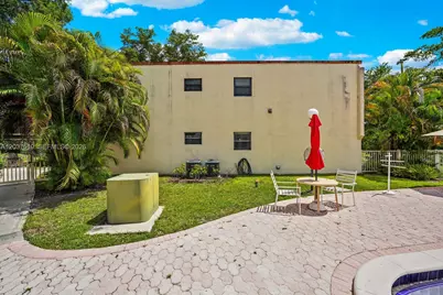 301 N Pine Island Rd #165, Plantation, FL 33324 - Photo 35