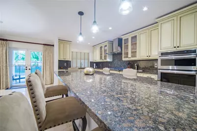 3514 Crystal Ct, Miami, FL 33133 - Photo 3