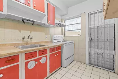 1345 SW 7th St, Miami, FL 33135 - Photo 13