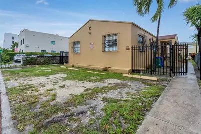 1345 SW 7th St, Miami, FL 33135 - Photo 5