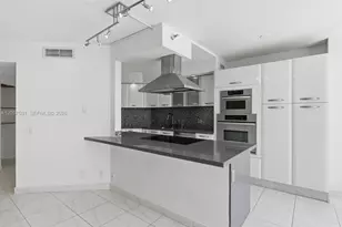 3610 Yacht Club Dr, Aventura, FL 33180 - Photo 11