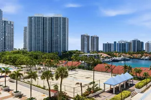 3610 Yacht Club Dr, Aventura, FL 33180 - Photo 37