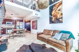 41 SE 5th St, Miami, FL 33131 - Photo 3