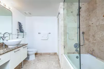 41 SE 5th St #706, Miami, FL 33131 - Photo 13