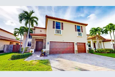 174 SE 35th Ave, Homestead, FL 33033 - Photo 1