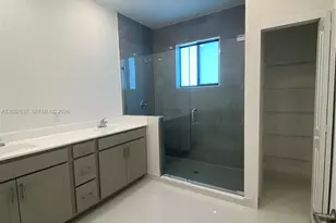 2402 SW 145th Pl, Miami, FL 33175 - Photo 5
