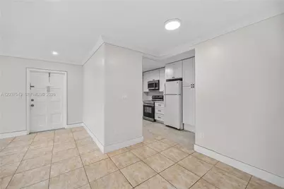 5141 Hollywood Blvd #209, Hollywood, FL 33021 - Photo 5