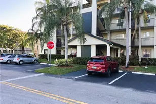 1300 SW 130th Ave, Pembroke Pines, FL 33027 - Photo 3