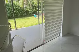 11921 SW 273rd St, Homestead, FL 33032 - Photo 9