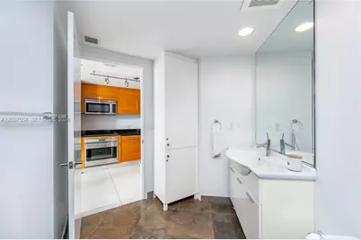 475 Brickell Ave #2908, Miami, FL 33131 - Photo 19