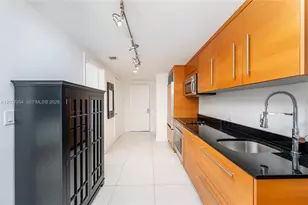 475 Brickell Ave, Miami, FL 33131 - Photo 15