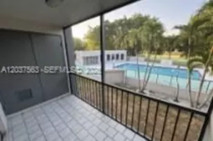 8481 Springtree Dr, Sunrise, FL 33351 - Photo 5