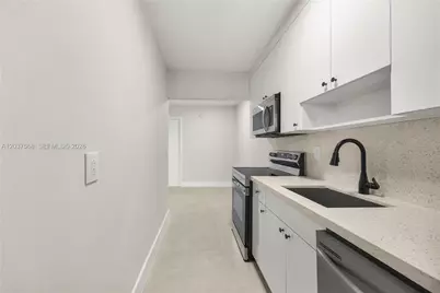 1720 Cleveland St #102, Hollywood, FL 33020 - Photo 3