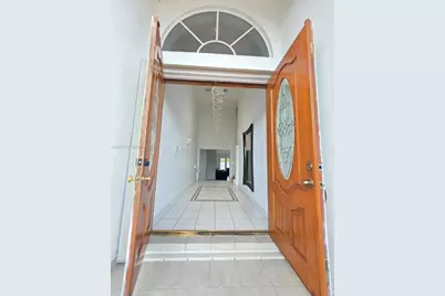14291 SW 34th St, Miami, FL 33175 - Photo 3