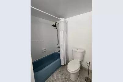 [Address not provided], North Miami Beach, FL 33160 - Photo 25