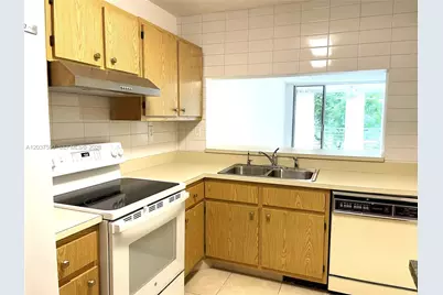 9531 Seagrape Dr #305, Davie, FL 33324 - Photo 9