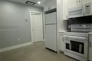 1628 NW 15th St, Miami, FL 33125 - Photo 3