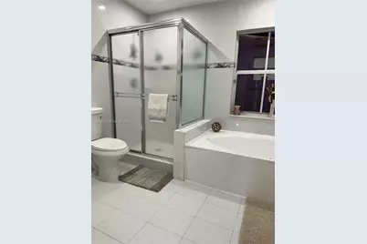 1107 NW 132nd Ct, Miami, FL 33182 - Photo 17
