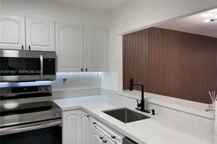 8233 Harding Ave, Miami Beach, FL 33141 - Photo 7