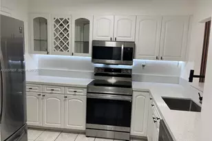 8233 Harding Ave, Miami Beach, FL 33141 - Photo 5