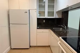9621 SW 77th Ave, Miami, FL 33156 - Photo 5