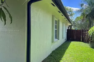 10155 SW 159th Ct, Miami, FL 33196 - Photo 11