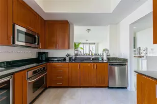 3340 NE 190th St, Aventura, FL 33180 - Photo 7