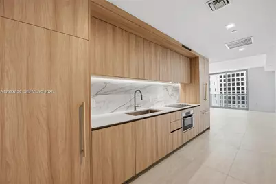 77 SE 5th Street #2914, Miami, FL 33131 - Photo 9