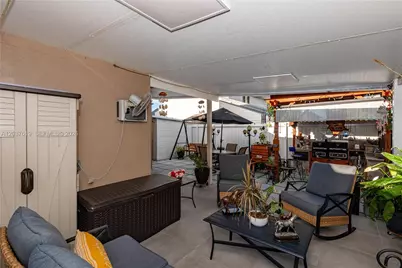 1052 W 79th St #11, Hialeah, FL 33014 - Photo 29