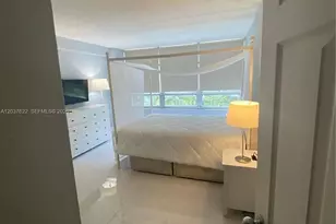 1500 Bay Rd, Miami Beach, FL 33139 - Photo 9