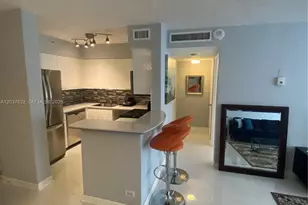 1500 Bay Rd, Miami Beach, FL 33139 - Photo 5