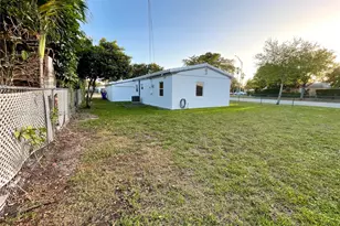 1501 NE 173rd St, North Miami Beach, FL 33162 - Photo 19