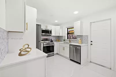 7500 Venetian St, Miramar, FL 33023 - Photo 9