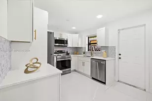7500 Venetian St, Miramar, FL 33023 - Photo 9