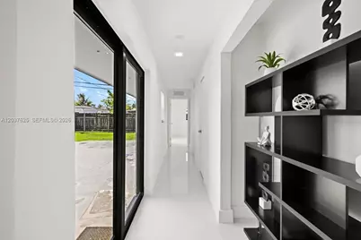 7500 Venetian St, Miramar, FL 33023 - Photo 13