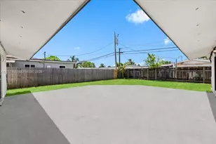 7500 Venetian St, Miramar, FL 33023 - Photo 25